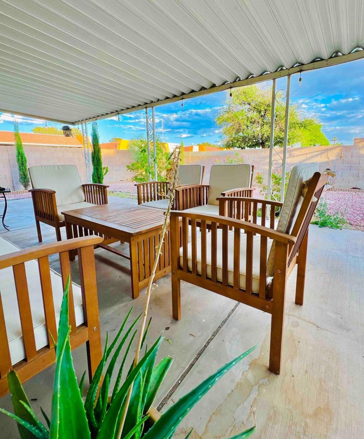 Warmnest Living - 2br 10 Mins To Strip - Long Ready Holiday home Las Vegas